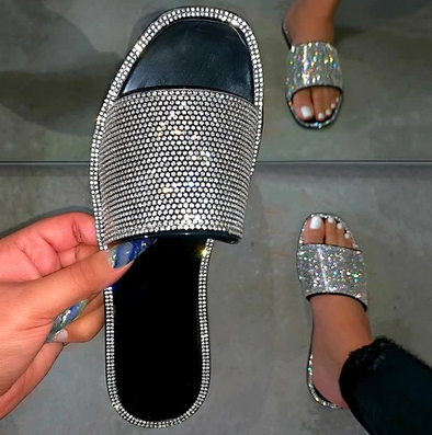 Wild diva deals lounge jelly sandals